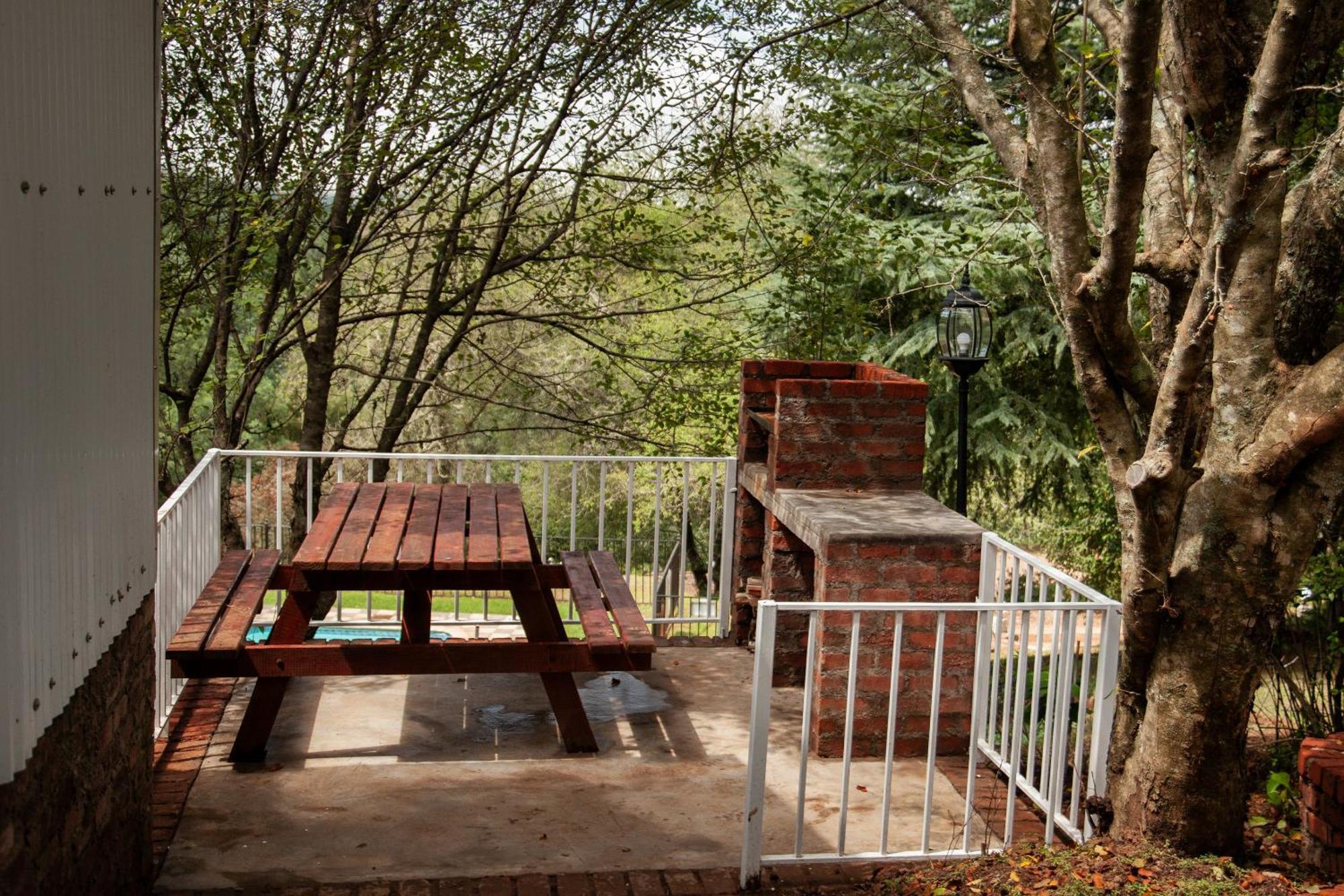 Viewpoint Estate Accommodation Хэнертсбург Экстерьер фото