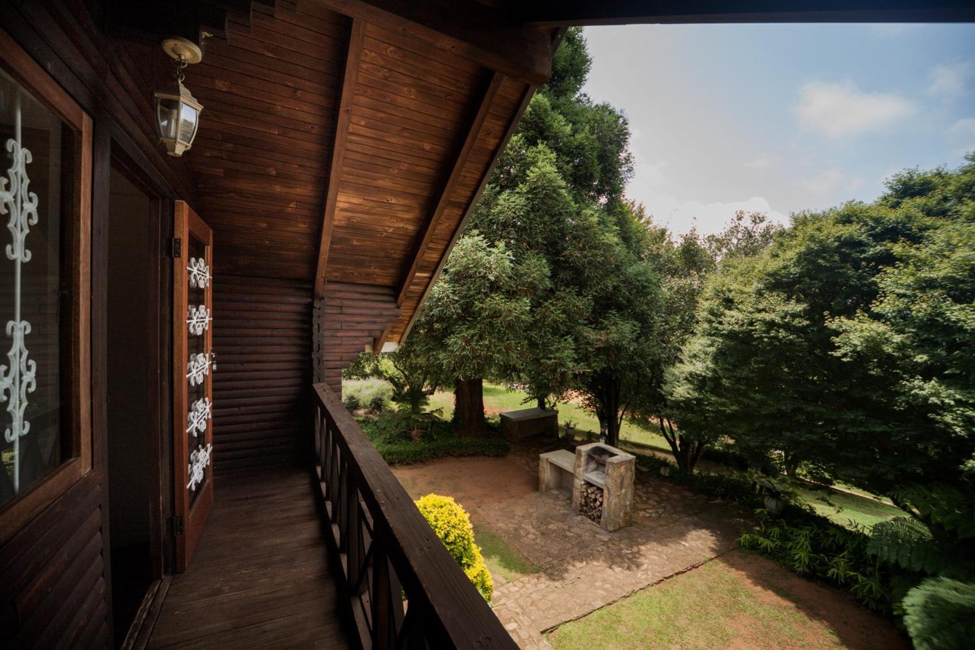 Viewpoint Estate Accommodation Хэнертсбург Экстерьер фото
