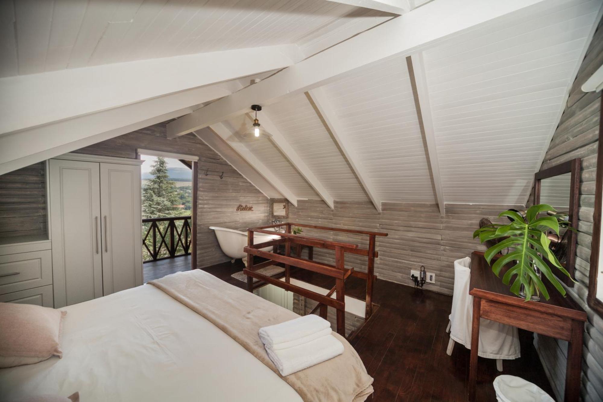Viewpoint Estate Accommodation Хэнертсбург Экстерьер фото